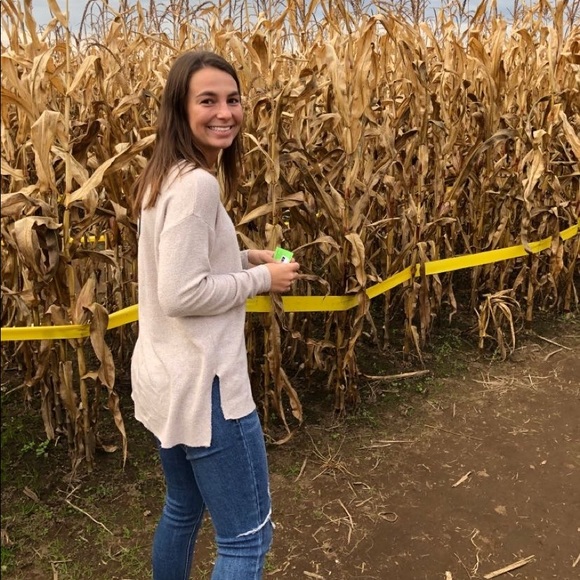 Meet your Posher, Railey - Picture 1 of 1